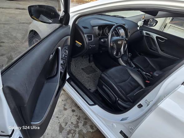 هيونداي افانتي 2015 - صورة 2