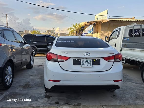 هيونداي افانتي 2015 - صورة 3