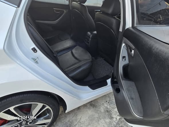 هيونداي افانتي 2015 - صورة 4