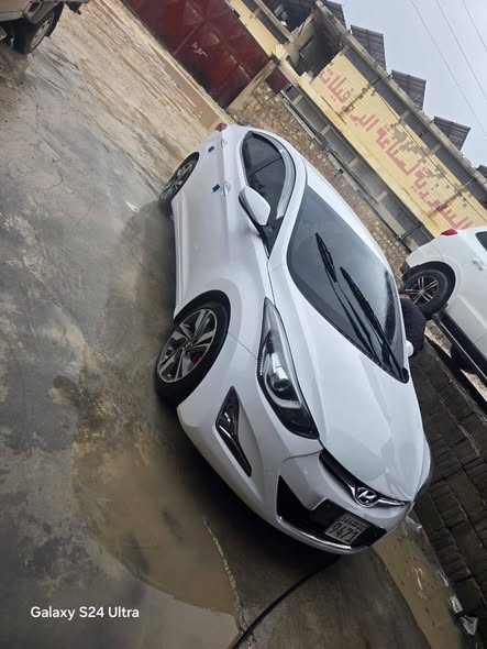 هيونداي افانتي 2015 - صورة 5