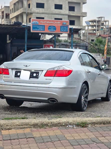 هونداي جنيسيس 2010 - صورة 2