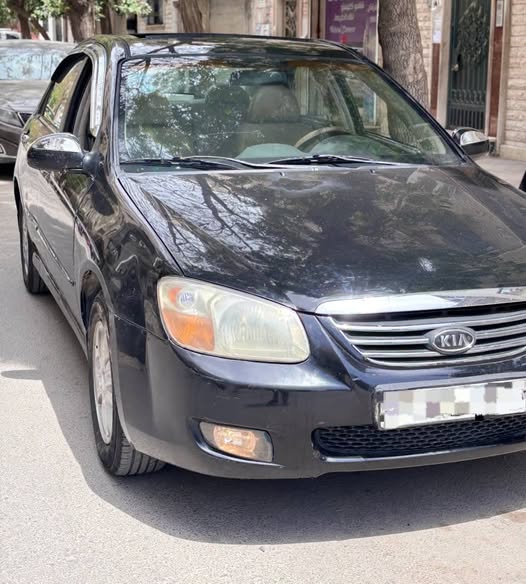 كيا سيراتو 2007 - صورة 1