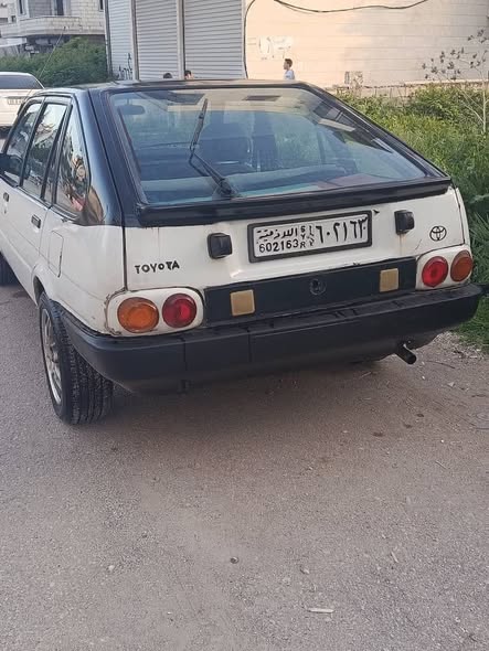 تويوتا كورولا 1984 - صورة 5