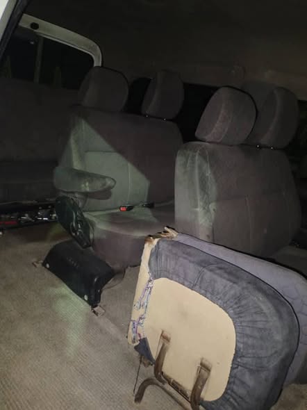 هيونداي ستاركس 2003 - صورة 2