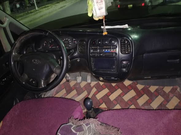 هيونداي ستاركس 2003 - صورة 3