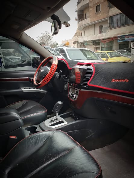 هيونداي سنتافيه 2009 - صورة 3