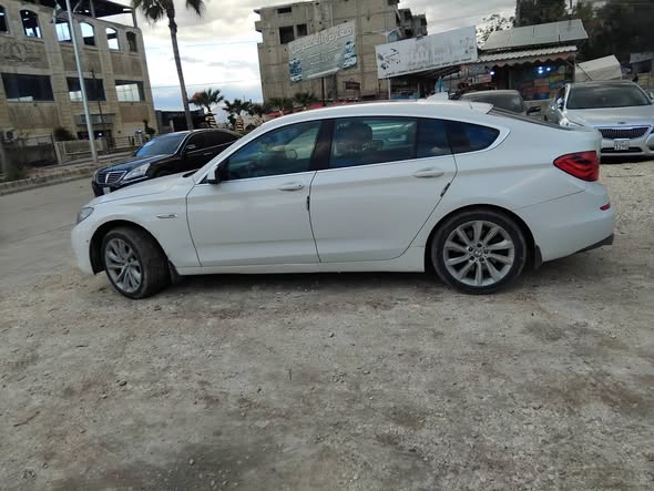 بي إم دبليو 5 Series Gran Turismo 2013 - صورة 3