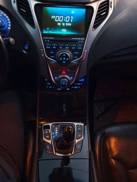 هيونداي أزيرا 2011 - صورة 4