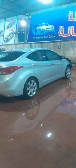 هيونداي أفانتي 2012 - صورة 3