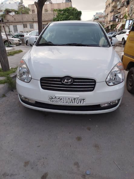 هيونداي فيرنا 2010 - صورة 1