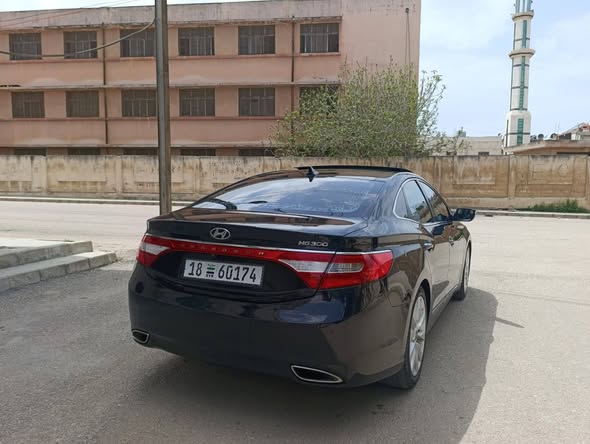 هيونداي أزيرا 2012 - صورة 2