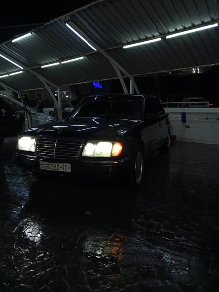 مرسيدس E300 1987 - صورة 5