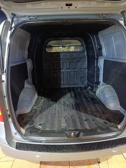 هيونداي ستاريكس 2011 - صورة 5