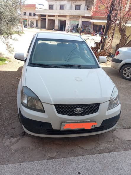 كيا ريو 2009 - صورة 1