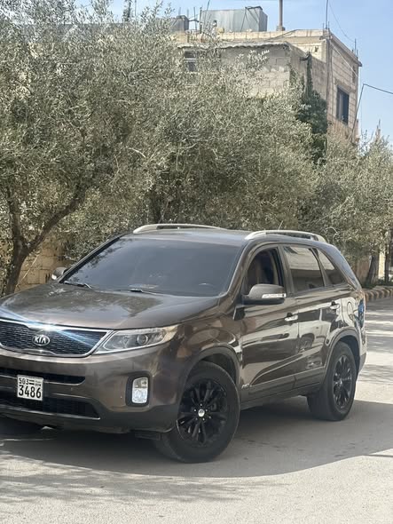 كيا سورينتو 2013 - صورة 2