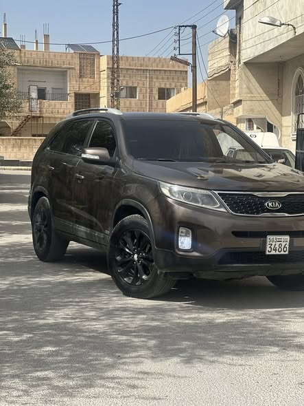 كيا سورينتو 2013 - صورة 3