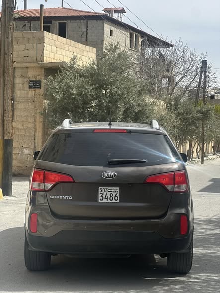 كيا سورينتو 2013 - صورة 4