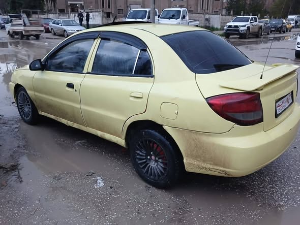 كيا ريو 2001 - صورة 4