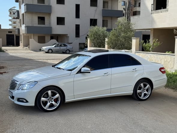 مرسيدس E350 2011 - صورة 3