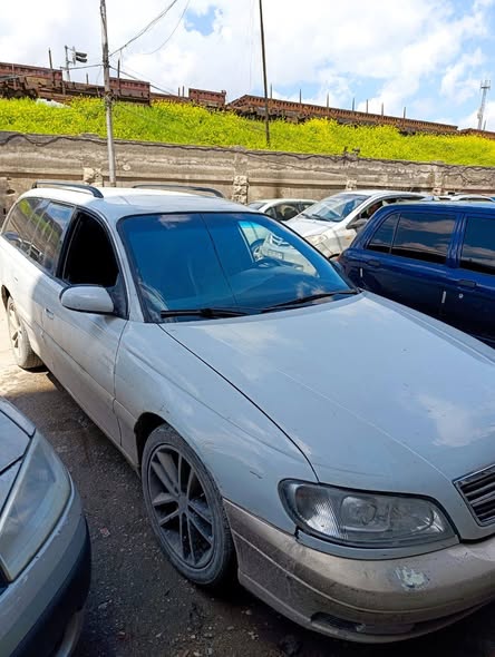 أوبل أوميغا 1998 - صورة 3