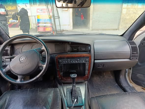 أوبل أوميغا 1998 - صورة 4