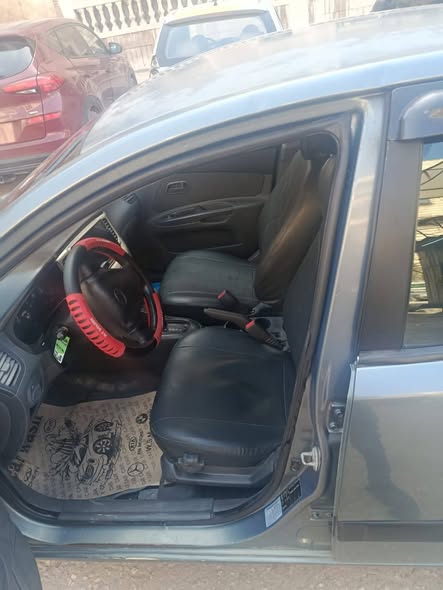 كيا ريو 2009 - صورة 2