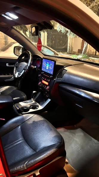 كيا سيرنتو 2010 - صورة 5