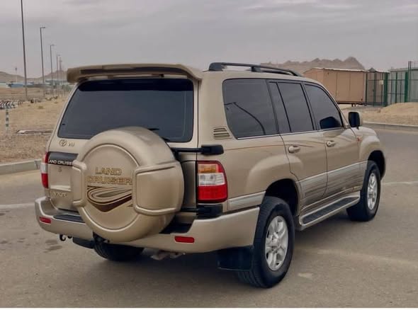 تويوتا لاند كروزر 2007 - صورة 3