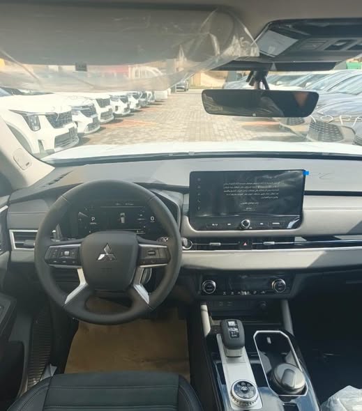 ميتسوبيشي أوتلاندر 2026 - صورة 3