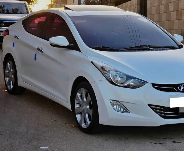 هيونداي أفانتي 2013