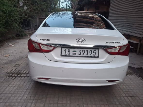 هيونداي سوناتا 2011 - صورة 4