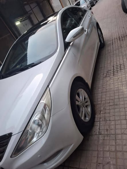 هيونداي سوناتا 2011 - صورة 5