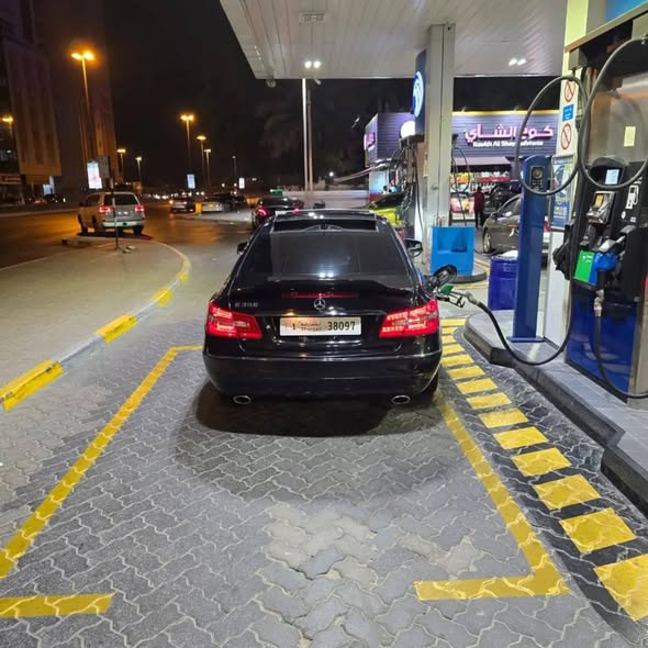 مرسيدس E350 2011 - صورة 4