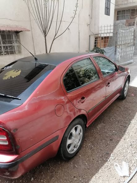 سكودا أوكتافيا 2003 - صورة 5