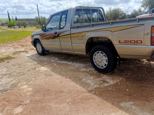 مستوبيشي L200 1994 - صورة 3