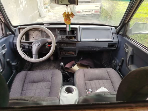 سكودا بيك اب 1995 - صورة 1