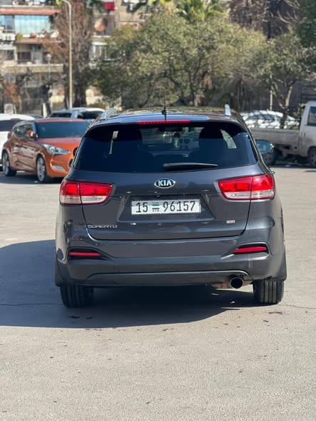 كيا سورينتو 2018 - صورة 3