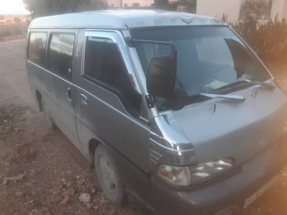 هونداي H-1 2002 - صورة 2