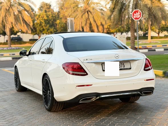 مرسيدس بنز E200 2019 - صورة 3