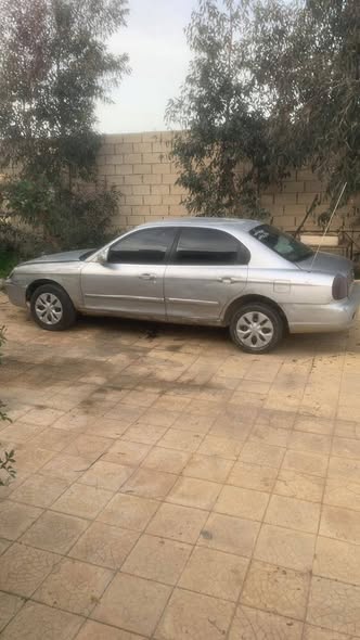 هيونداي سوناتا 1998 - صورة 1