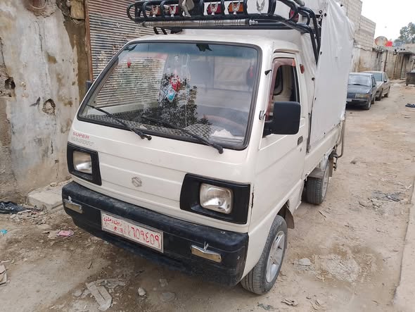 سوزوكي بيك أب 1994 - صورة 1