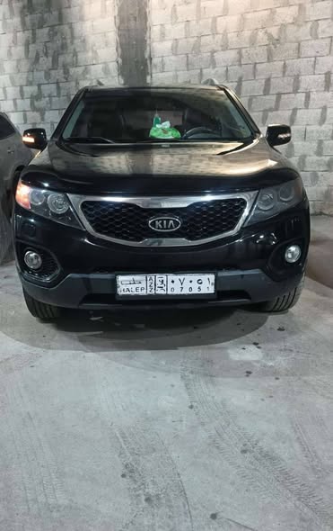 كيا سورينتو 2011 - صورة 4