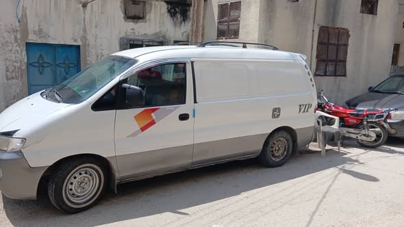 هيونداي ستاريكس 1999 - صورة 2