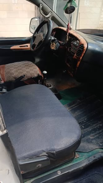 هيونداي ستاريكس 1999 - صورة 4