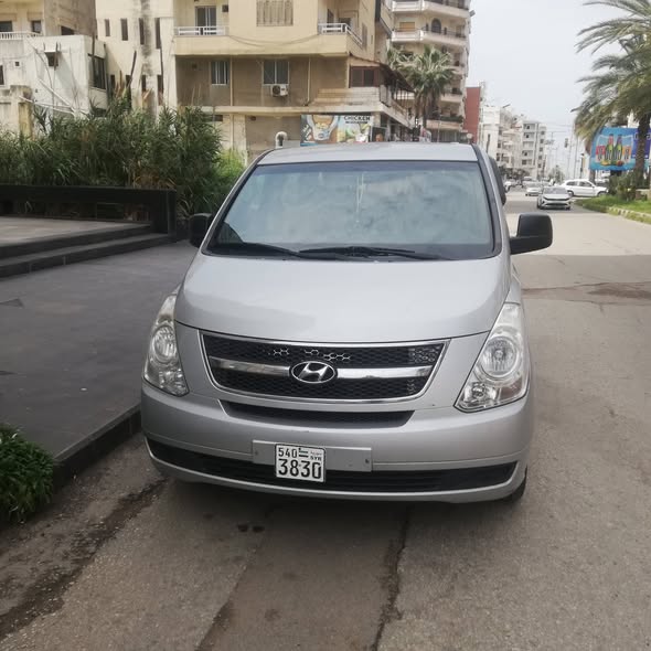 هيونداي ستاريكس 2008 - صورة 2