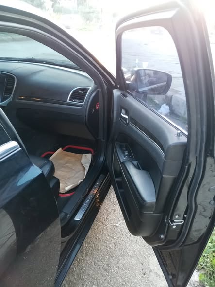 كرايزر 300 2013 - صورة 5