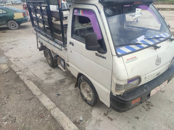 اسيا تاونر 1993 - صورة 5