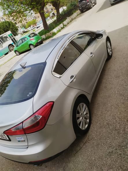 كيا K3 2014 - صورة 4