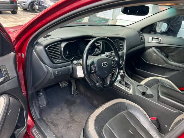 كيا اوبتما 2011 - صورة 4