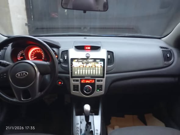 كيا فورتي 2011 - صورة 2